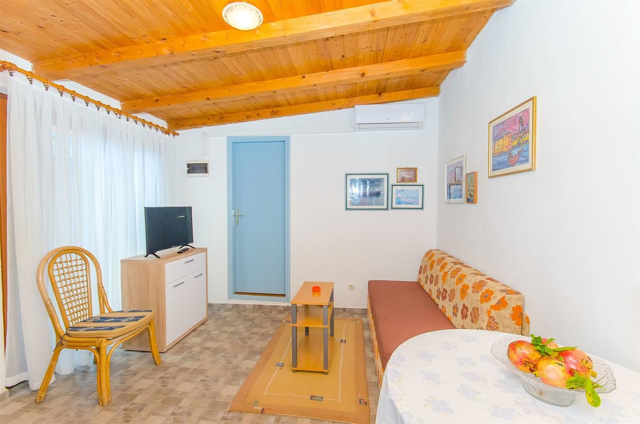 House Mislav II Villa Мали Дървеник Екстериор снимка